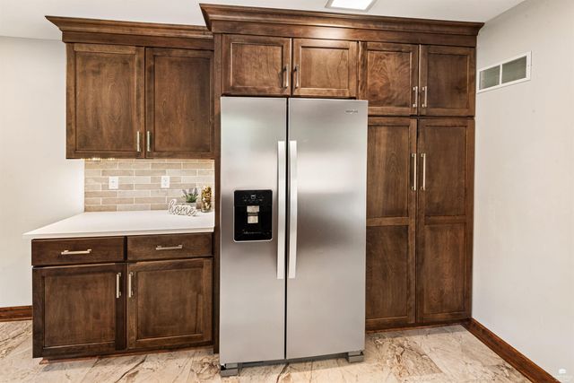 2025 College Heights Road, Manhattan, KS 66502