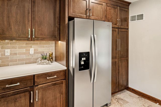 2025 College Heights Road, Manhattan, KS 66502