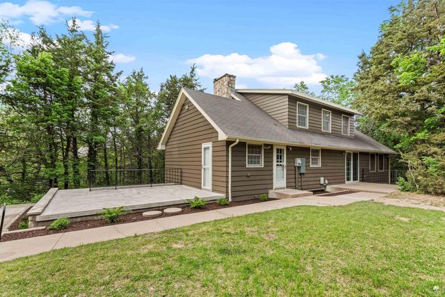 2025 College Heights Road, Manhattan, KS 66502