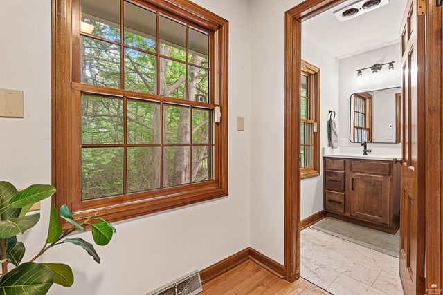 2025 College Heights Road, Manhattan, KS 66502