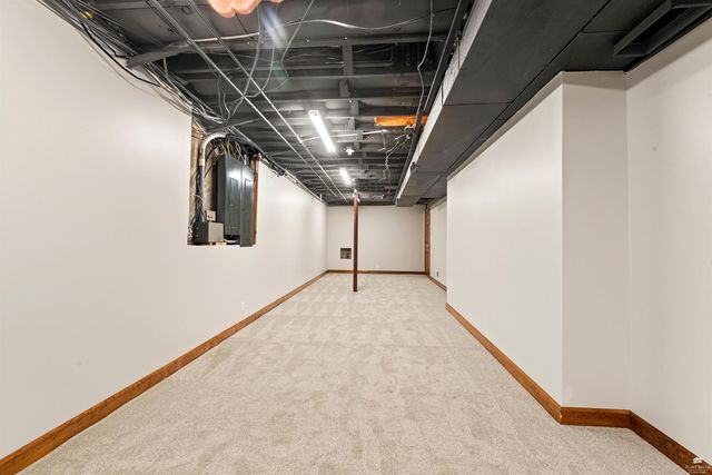 2025 College Heights Road, Manhattan, KS 66502