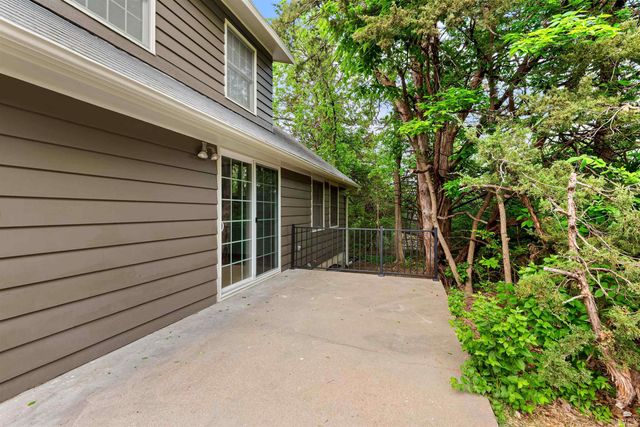 2025 College Heights Road, Manhattan, KS 66502