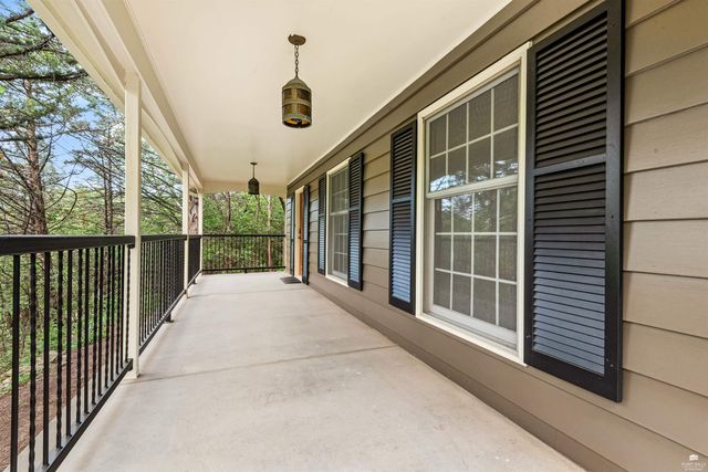 2025 College Heights Road, Manhattan, KS 66502