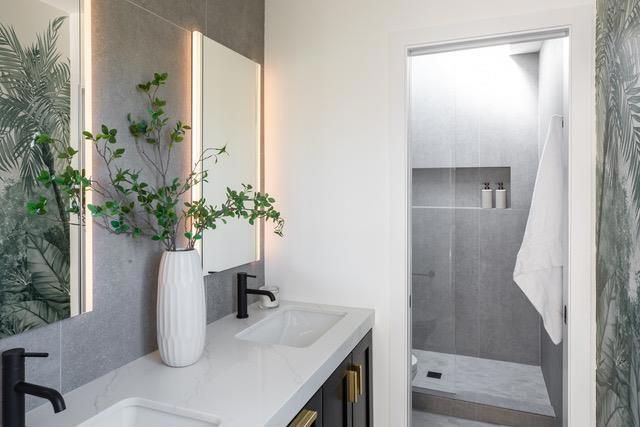 1541 Hull Drive, San Carlos, CA 94070