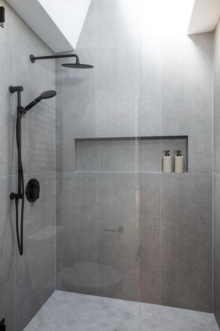 1541 Hull Drive, San Carlos, CA 94070