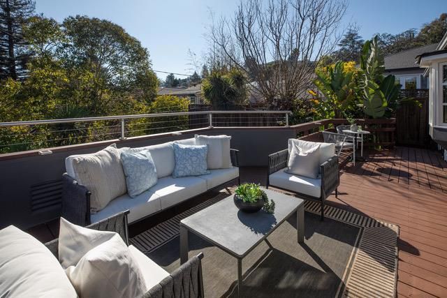 1541 Hull Drive, San Carlos, CA 94070