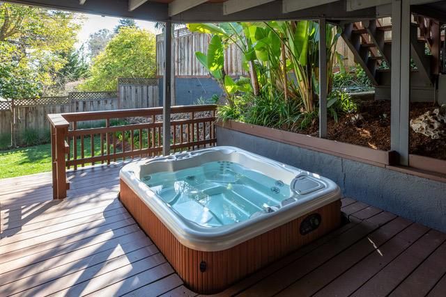 1541 Hull Drive, San Carlos, CA 94070