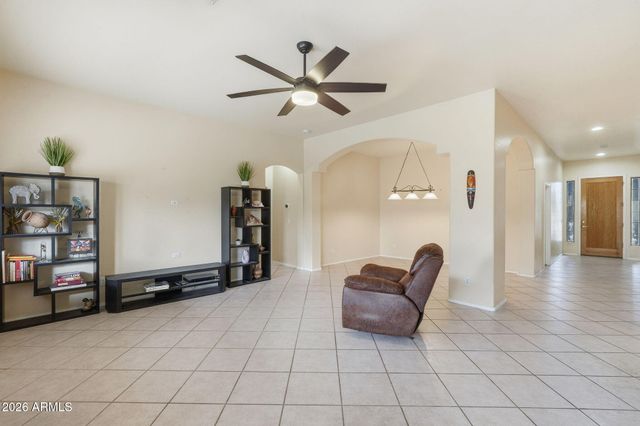 6130 S KIMBERLEE Way, Chandler, AZ 85249