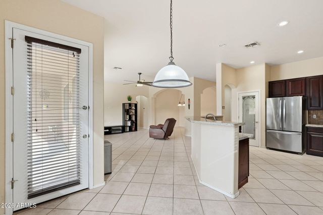 6130 S KIMBERLEE Way, Chandler, AZ 85249