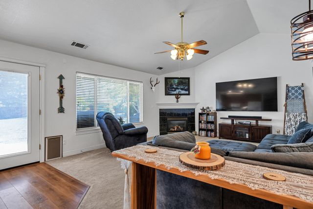22103 Table Mountain Place, Cottonwood, CA 96022