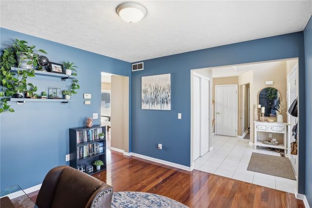 6130 La Frank Drive, Ontario, NY 14519