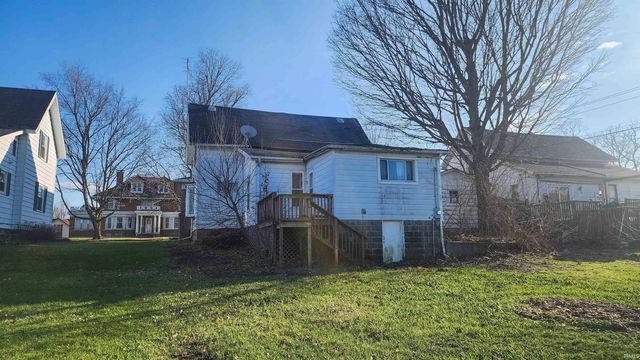 430 W Maple Street, Waterloo, IN 46793