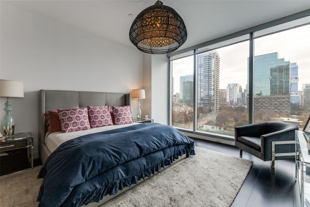 3130 N Harwood Street 801, Dallas, TX 75201