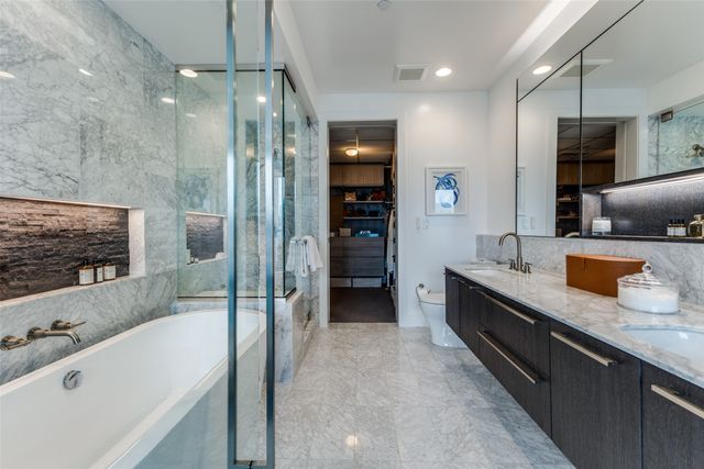 3130 N Harwood Street 801, Dallas, TX 75201