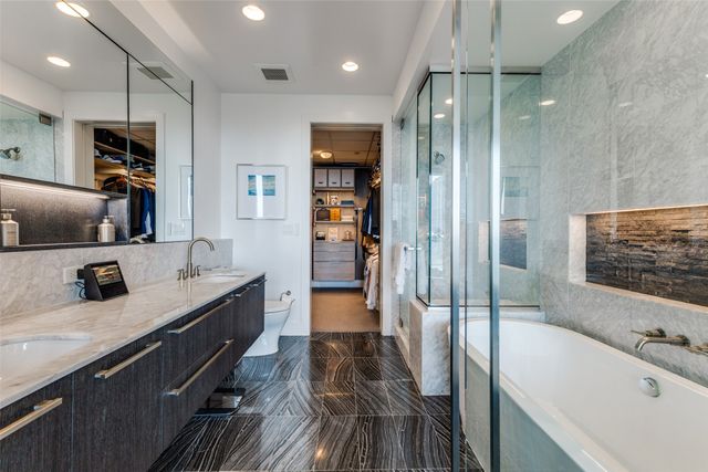 3130 N Harwood Street 801, Dallas, TX 75201