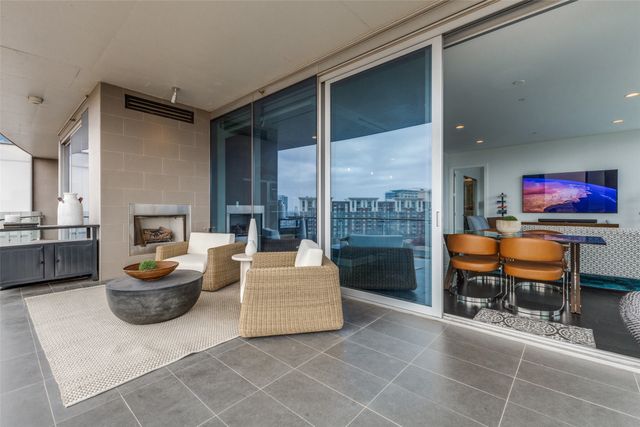 3130 N Harwood Street 801, Dallas, TX 75201