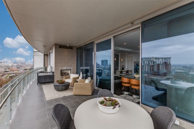 3130 N Harwood Street 801, Dallas, TX 75201