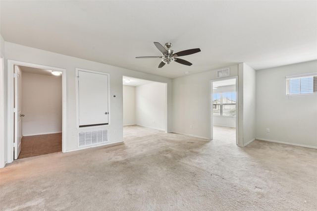 333 La Dera DR, Liberty Hill, TX 78642