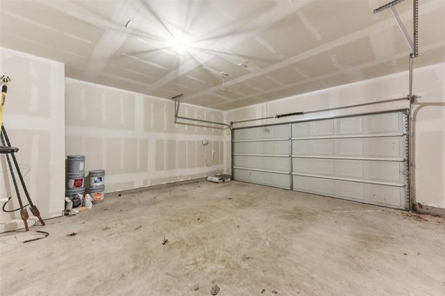 333 La Dera DR, Liberty Hill, TX 78642