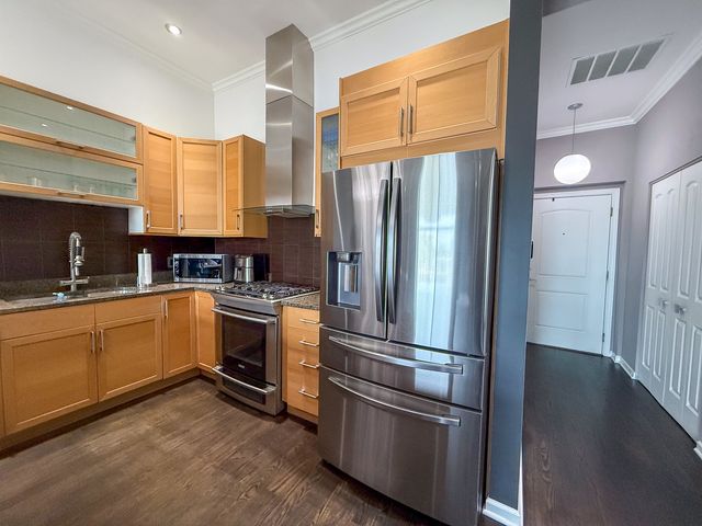 3954 N Oriole Avenue 404, Chicago, IL 60634