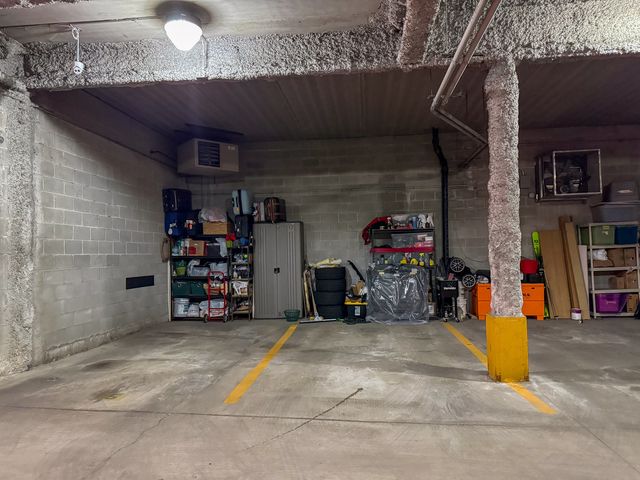 3954 N Oriole Avenue 404, Chicago, IL 60634