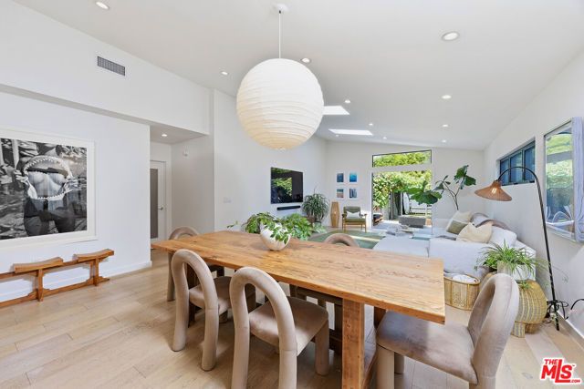 3640 Ashwood Avenue, Los Angeles, CA 90066