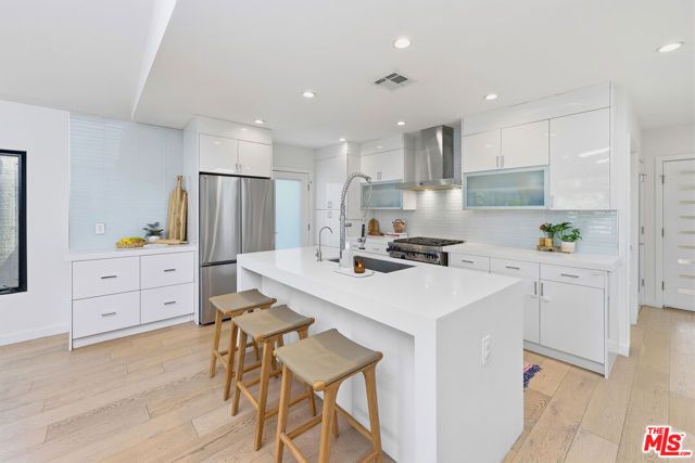 3640 Ashwood Avenue, Los Angeles, CA 90066