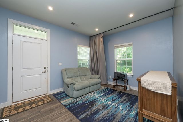 112 Henley Court, Easley, SC 29642