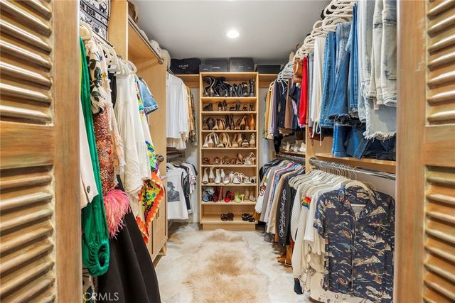 10162 La Sierra, North Tustin, CA 92705