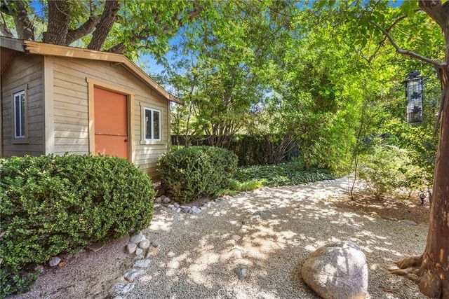 10162 La Sierra, North Tustin, CA 92705