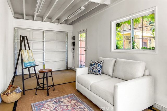 10162 La Sierra, North Tustin, CA 92705