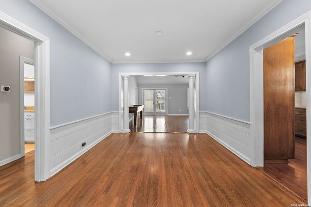 216 TUXEDO AVE, Alamo Heights, TX 78209