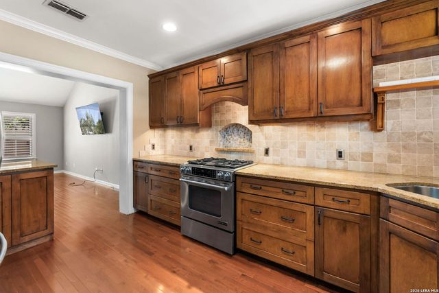 216 TUXEDO AVE, Alamo Heights, TX 78209