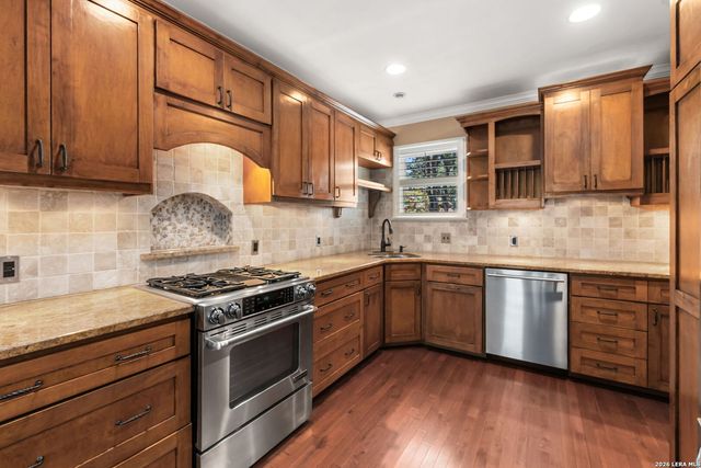 216 TUXEDO AVE, Alamo Heights, TX 78209