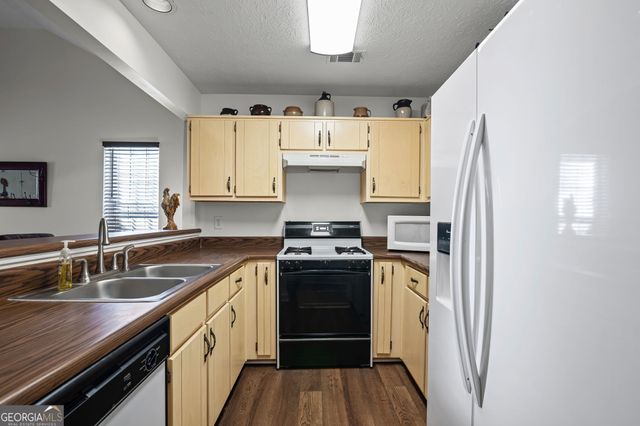 146 Green Tree Drive, Newnan, GA 30265