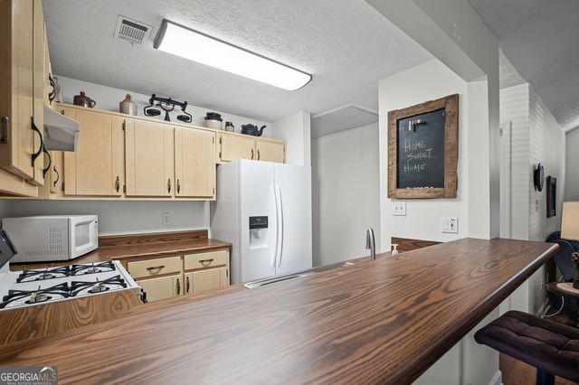 146 Green Tree Drive, Newnan, GA 30265