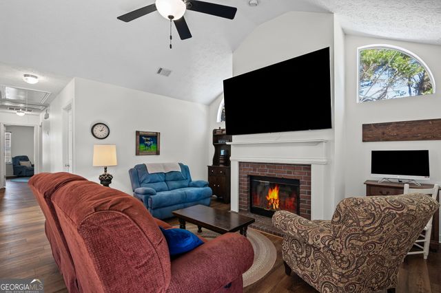 146 Green Tree Drive, Newnan, GA 30265