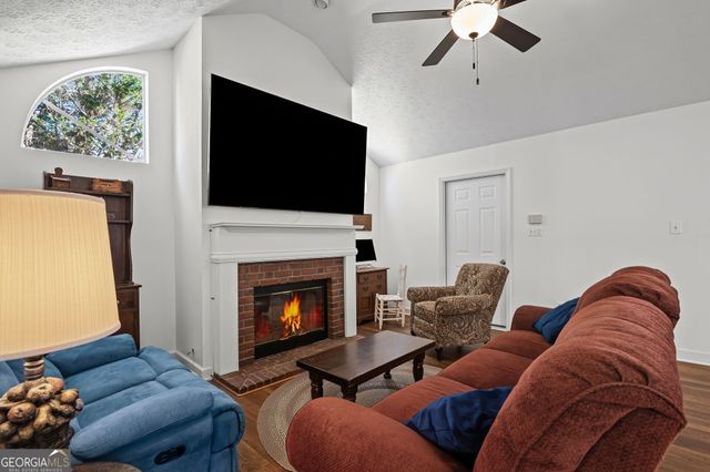 146 Green Tree Drive, Newnan, GA 30265