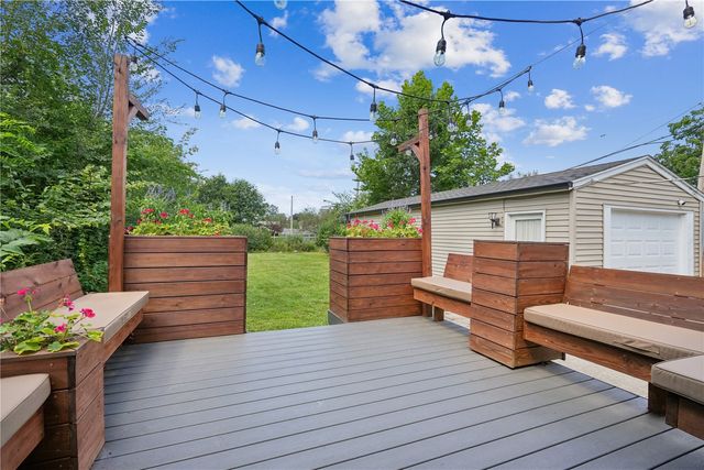 391 Memorial Drive SE, Cedar Rapids, IA 52403