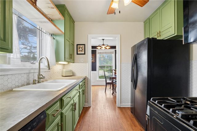 391 Memorial Drive SE, Cedar Rapids, IA 52403