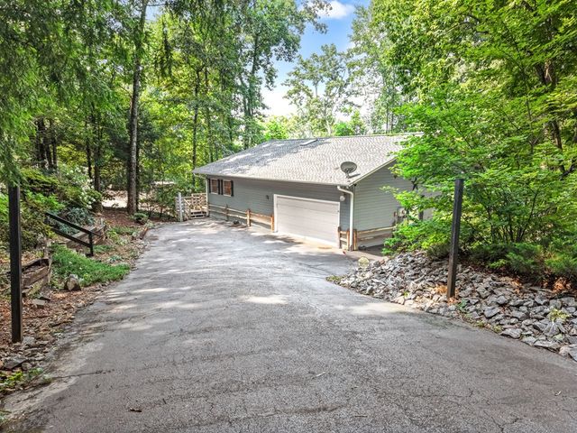 27 Dogwood Hollar Lane, Hayesville, NC 28904