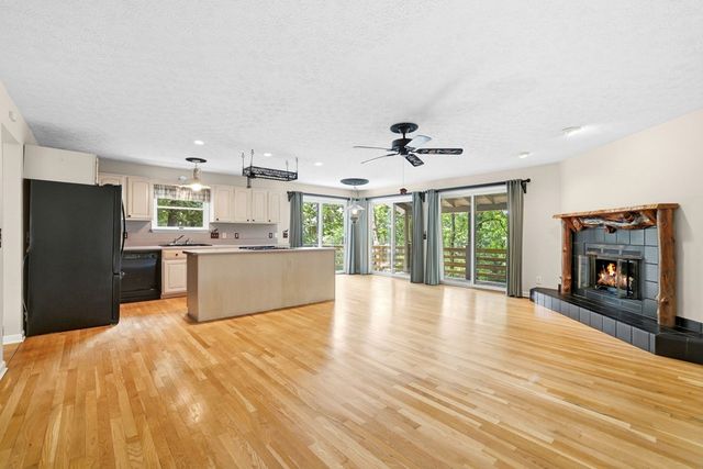 27 Dogwood Hollar Lane, Hayesville, NC 28904