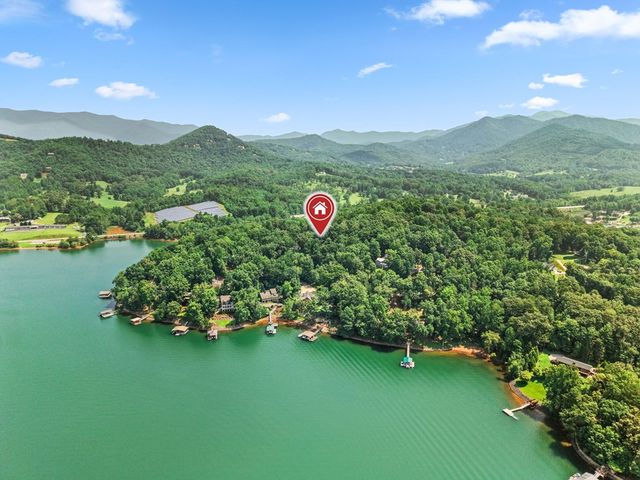 27 Dogwood Hollar Lane, Hayesville, NC 28904