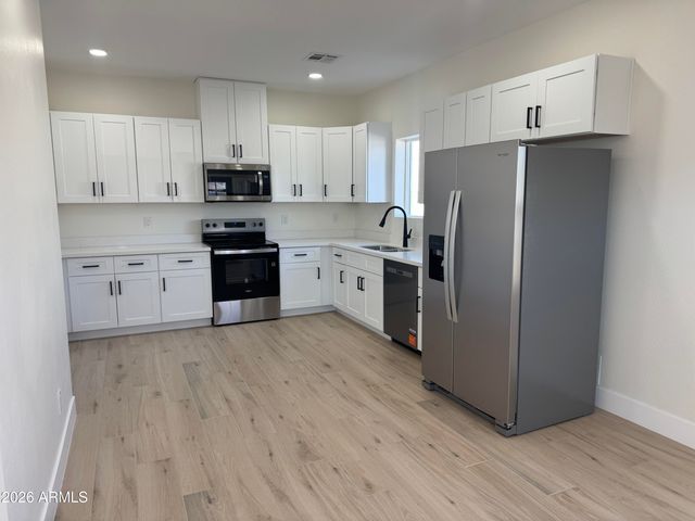 1515 W MCKINLEY Street 2, Phoenix, AZ 85007