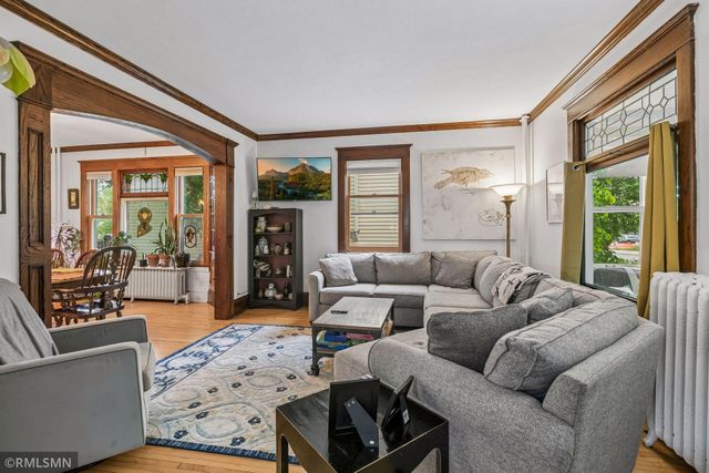 812 42nd Avenue N, Minneapolis, MN 55412