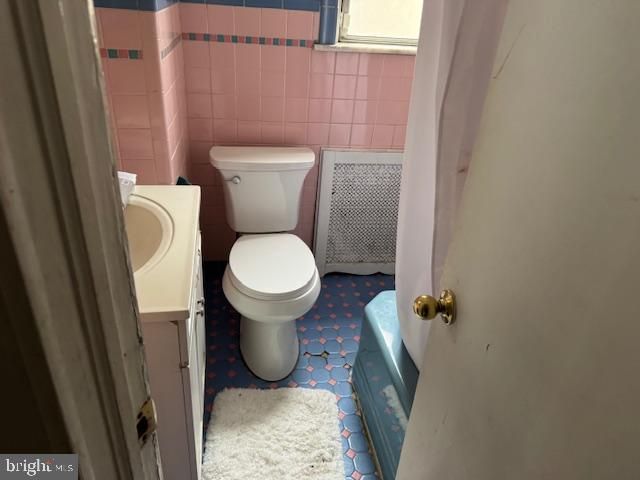 2329 S HICKS ST, Philadelphia, PA 19145