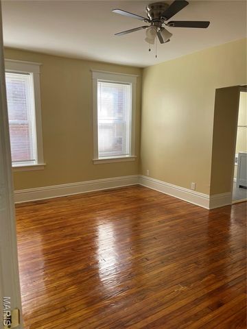 4928 Devonshire Avenue, St Louis, MO 63109