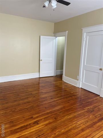 4928 Devonshire Avenue, St Louis, MO 63109