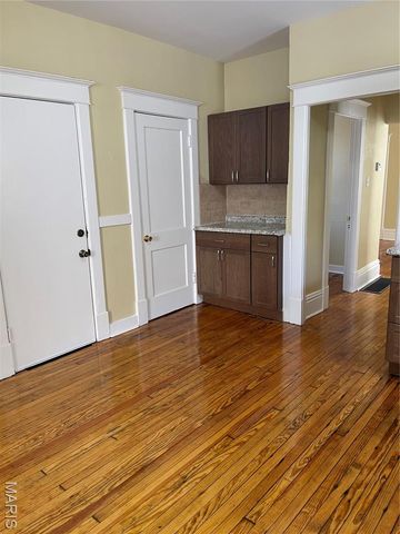 4928 Devonshire Avenue, St Louis, MO 63109