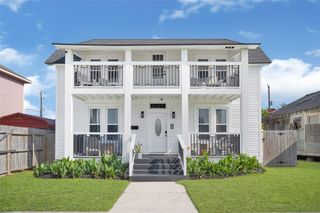 3624 Avenue S 1/2, Galveston, TX 77550